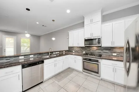 2219 Bellefontaine Street Houston TX 77030