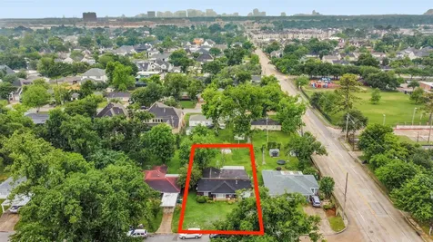 6631 Maybank Drive Houston TX 77055