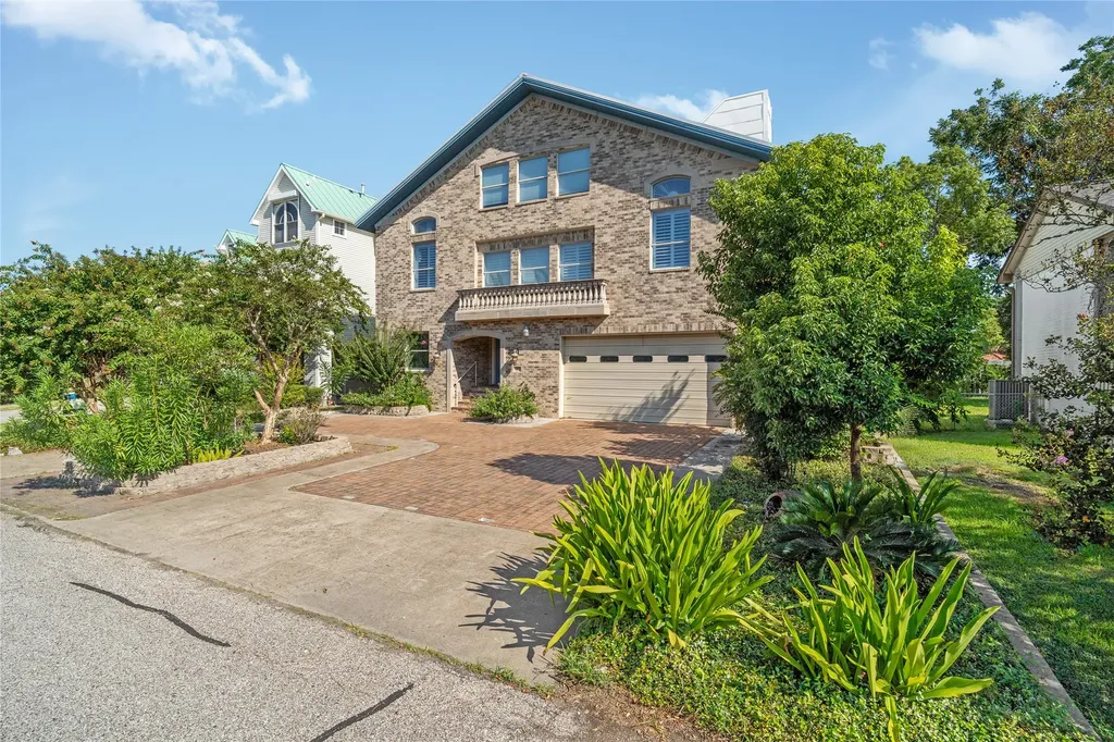 418 Bay Colony Drive La Porte TX 77571