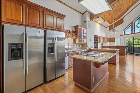 418 Bay Colony Drive La Porte TX 77571