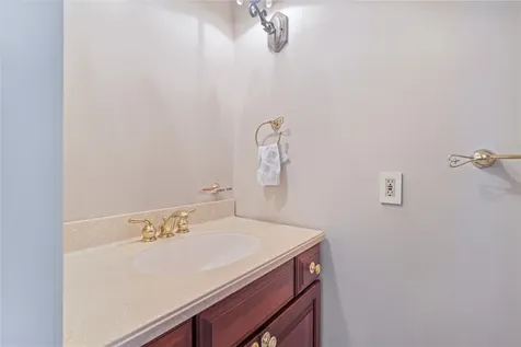 418 Bay Colony Drive La Porte TX 77571