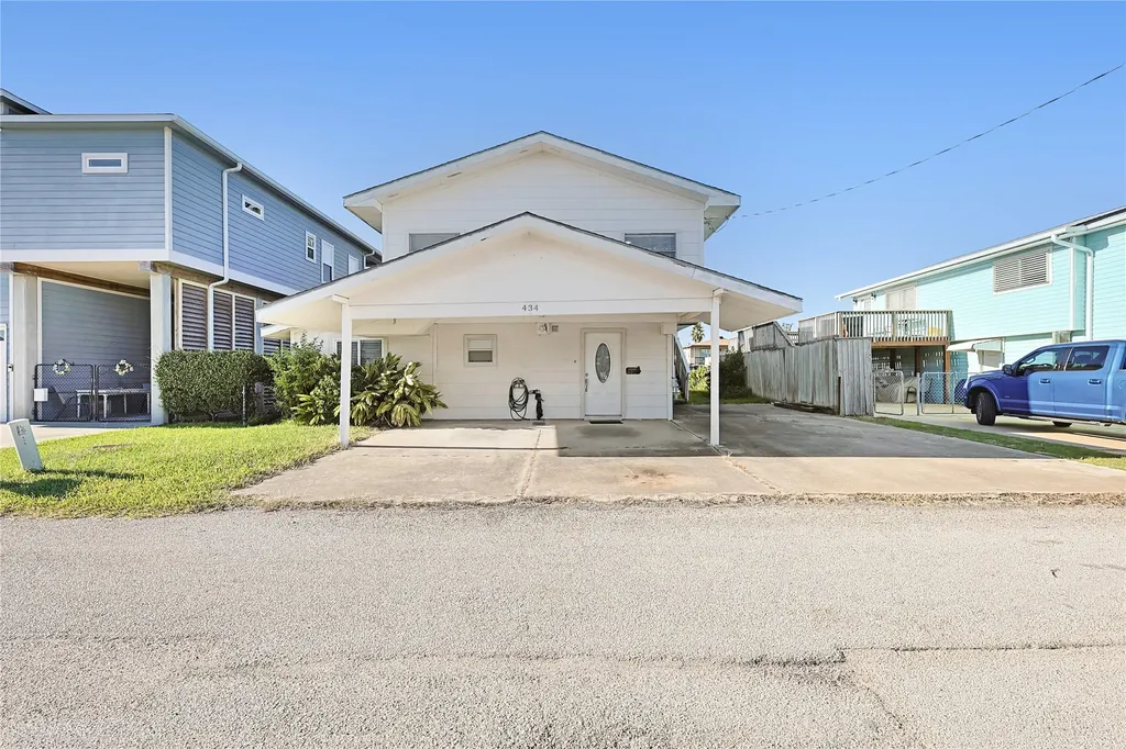 434 Pompano Street Bayou Vista TX 77563