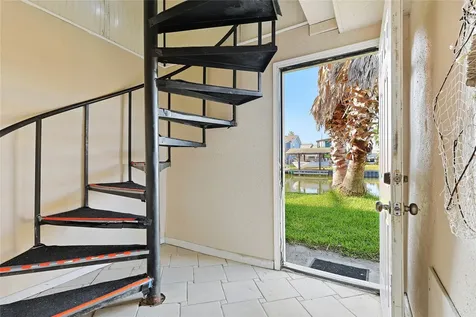 434 Pompano Street Bayou Vista TX 77563