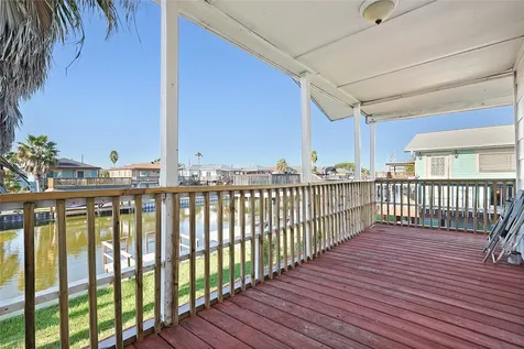 434 Pompano Street Bayou Vista TX 77563