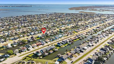 434 Pompano Street Bayou Vista TX 77563