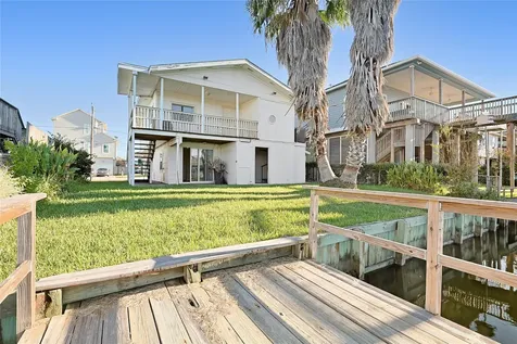 434 Pompano Street Bayou Vista TX 77563