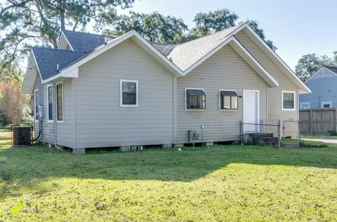 236 W 31st Street Houston TX 77018