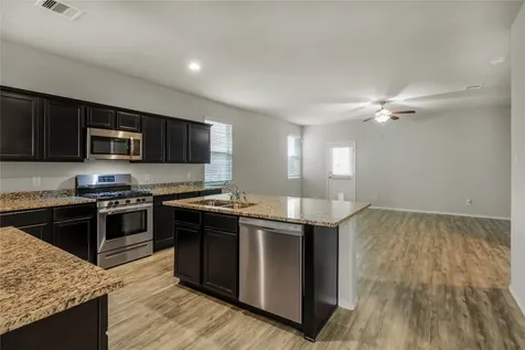 7035 Bonaire Vista Lane Conroe TX 77304