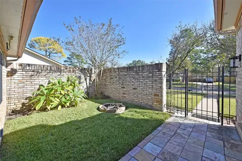 2730 Colony Drive Sugar Land TX 77479