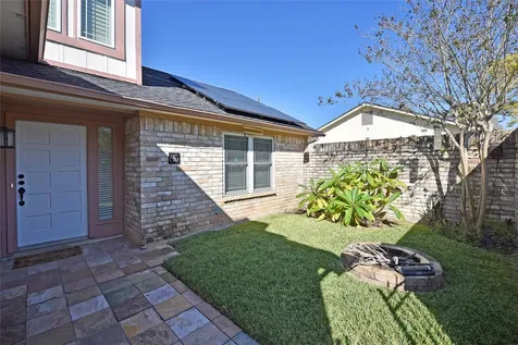 2730 Colony Drive Sugar Land TX 77479