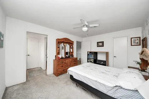 17 Winged Foot Drive Conroe TX 77304