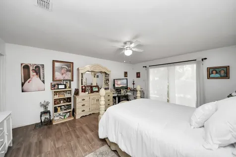 17 Winged Foot Drive Conroe TX 77304