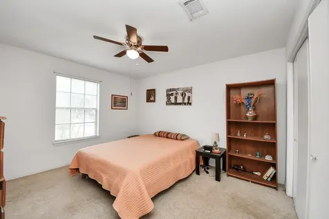 17 Winged Foot Drive Conroe TX 77304