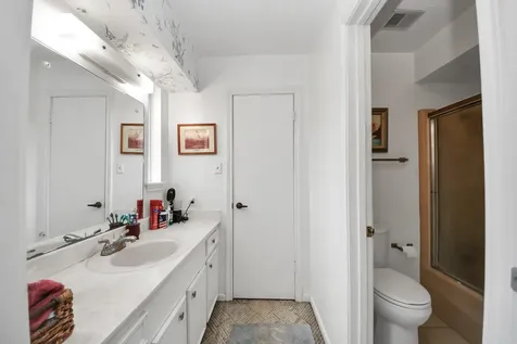 17 Winged Foot Drive Conroe TX 77304