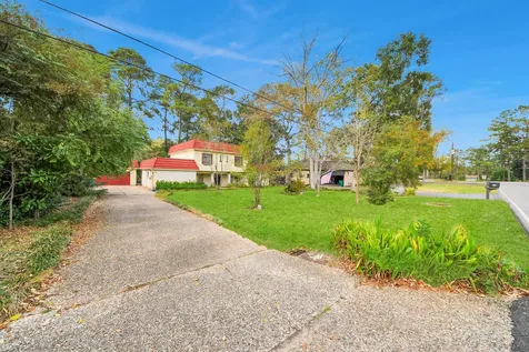 17 Winged Foot Drive Conroe TX 77304