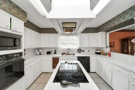 17 Winged Foot Drive Conroe TX 77304