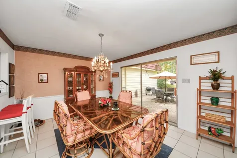 17 Winged Foot Drive Conroe TX 77304