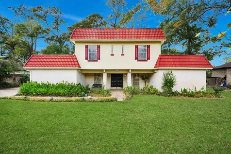 17 Winged Foot Drive Conroe TX 77304
