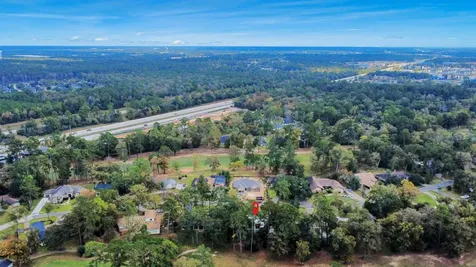 17 Winged Foot Drive Conroe TX 77304