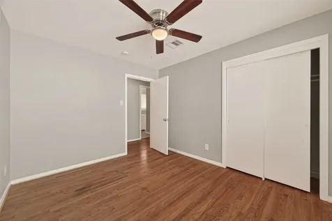 226 W 4th Street Deer Park TX 77536