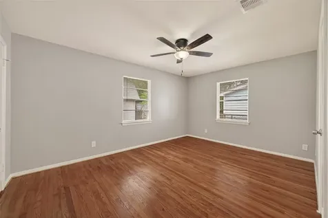 226 W 4th Street Deer Park TX 77536
