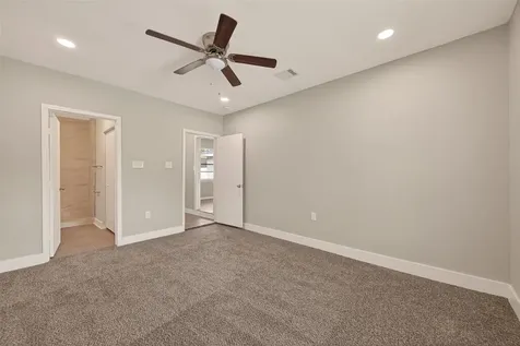 226 W 4th Street Deer Park TX 77536