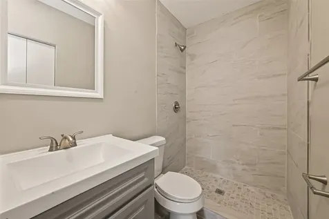 226 W 4th Street Deer Park TX 77536