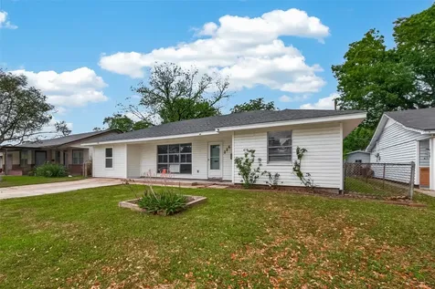 226 W 4th Street Deer Park TX 77536