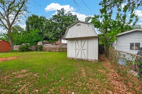 226 W 4th Street Deer Park TX 77536