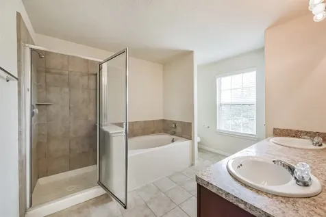 2142 Tandy Park Way Houston TX 77047