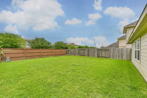 2142 Tandy Park Way Houston TX 77047