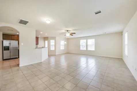 2142 Tandy Park Way Houston TX 77047