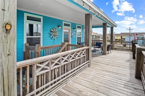980 Fisherman Drive S Crystal Beach TX 77650