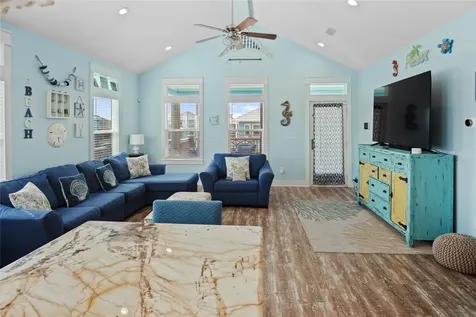 980 Fisherman Drive S Crystal Beach TX 77650