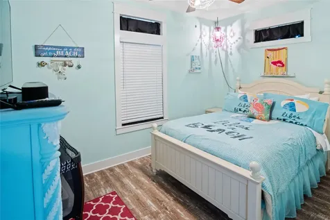 980 Fisherman Drive S Crystal Beach TX 77650