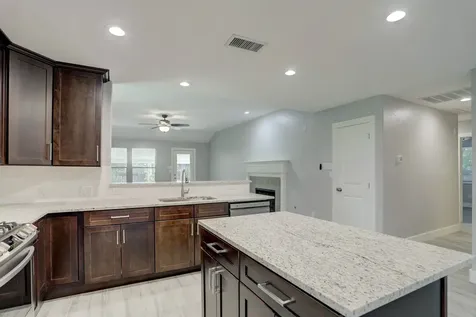 6 S Bristol Gate Place The Woodlands TX 77380