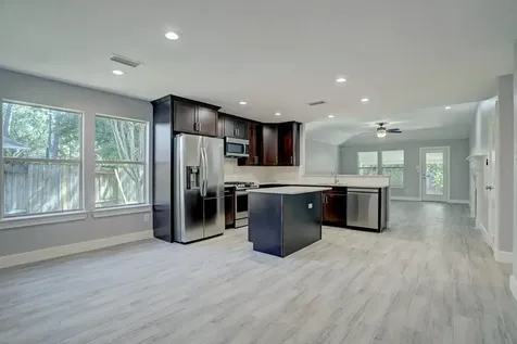 6 S Bristol Gate Place The Woodlands TX 77380
