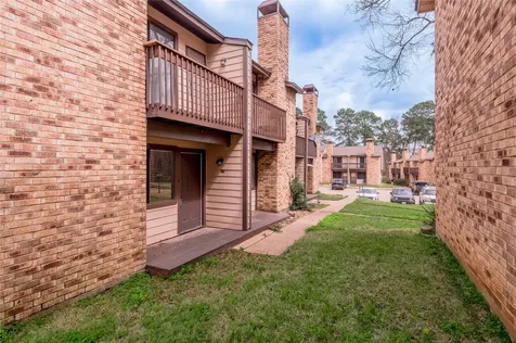2521 Crosstimbers Street D1 Huntsville TX 77320
