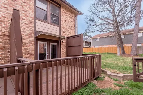 2521 Crosstimbers Street D1 Huntsville TX 77320