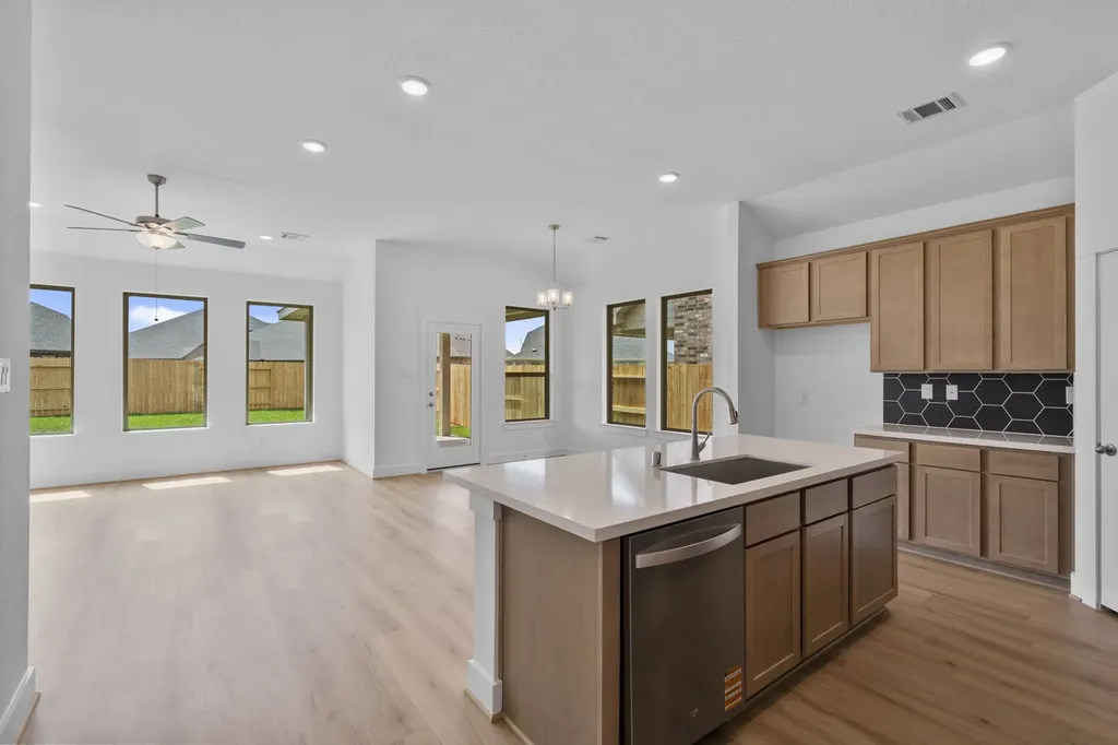 2221 Sonder Shore Drive Katy TX 77493