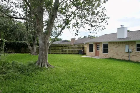 306 Maple Leaf Street League City TX 77573