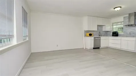 5538 Holly Street 316 Houston TX 77081