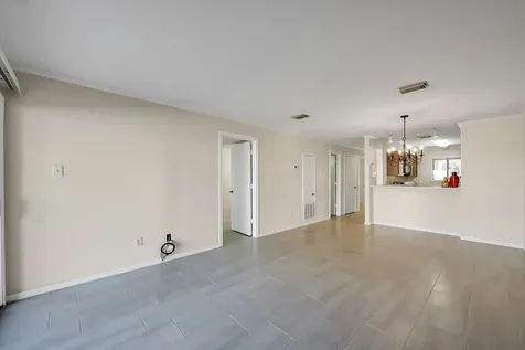 104 Lakeview Terrace D Conroe TX 77356