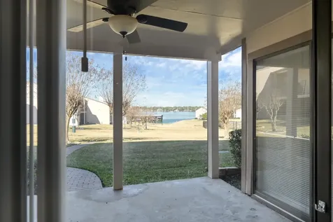 104 Lakeview Terrace D Conroe TX 77356