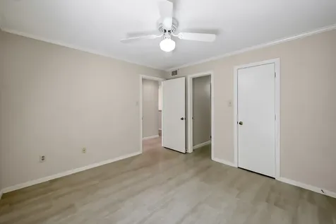 104 Lakeview Terrace D Conroe TX 77356