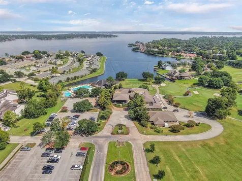 104 Lakeview Terrace D Conroe TX 77356