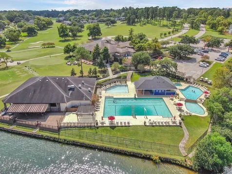 104 Lakeview Terrace D Conroe TX 77356