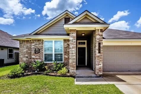 104 Laurel Oak Drive Huntsville TX 77320