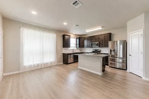 104 Laurel Oak Drive Huntsville TX 77320