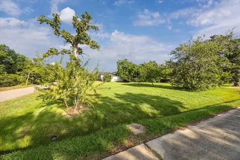 3410 Byway Street Shoreacres TX 77571